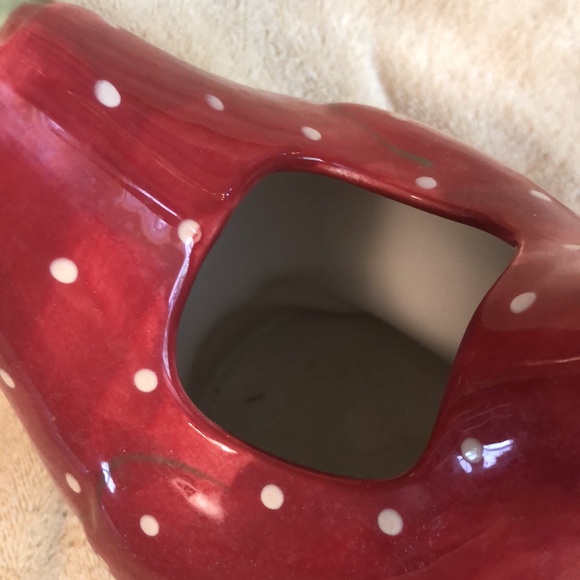 Worcester Rooster Collection Beverage Pitcher 11.5”x9.5” - Picture 6 of 7